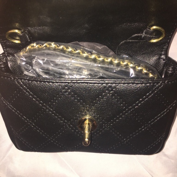 Chanel bag - Picture 2 of 2